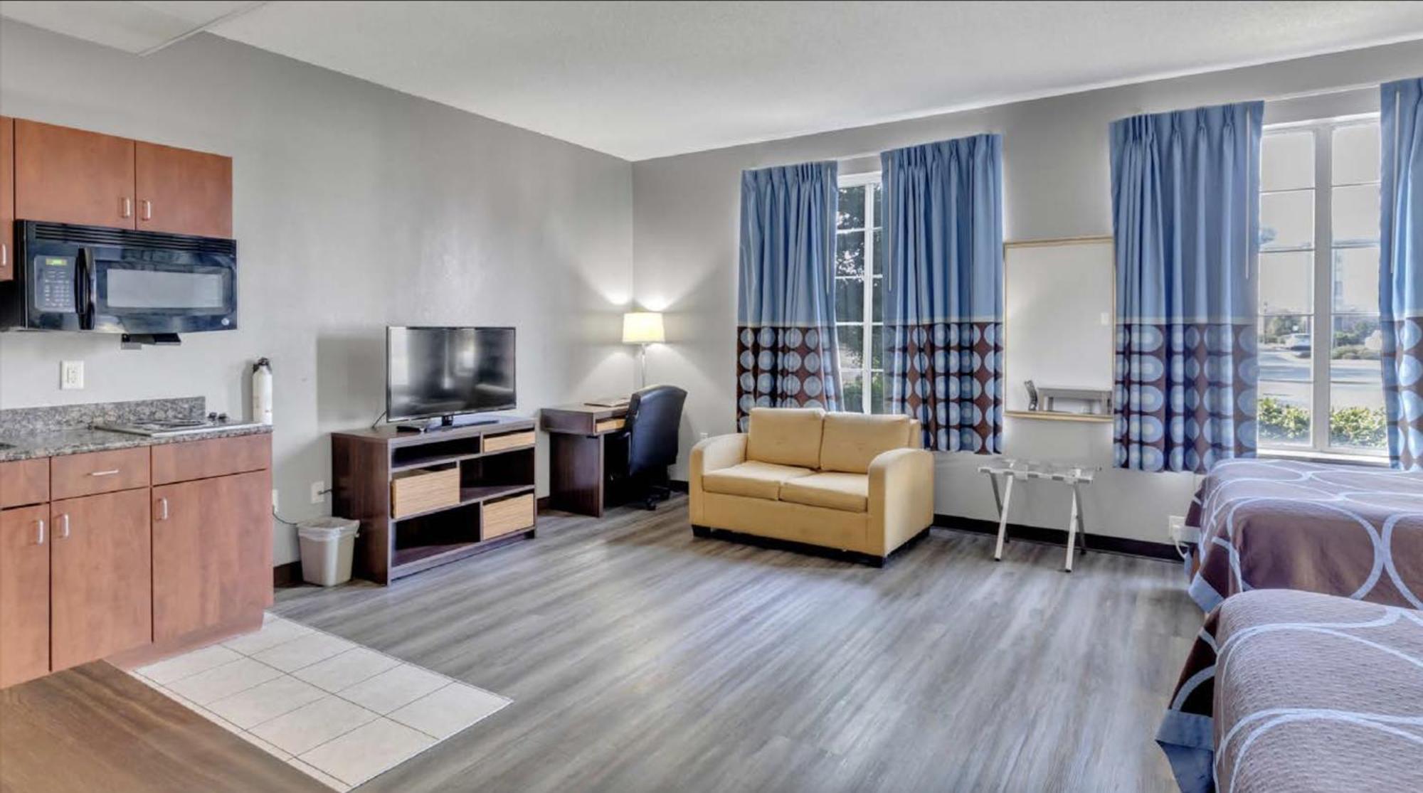 Hotel Super 8 By Wyndham Smithfield-Selma Zewnętrze zdjęcie