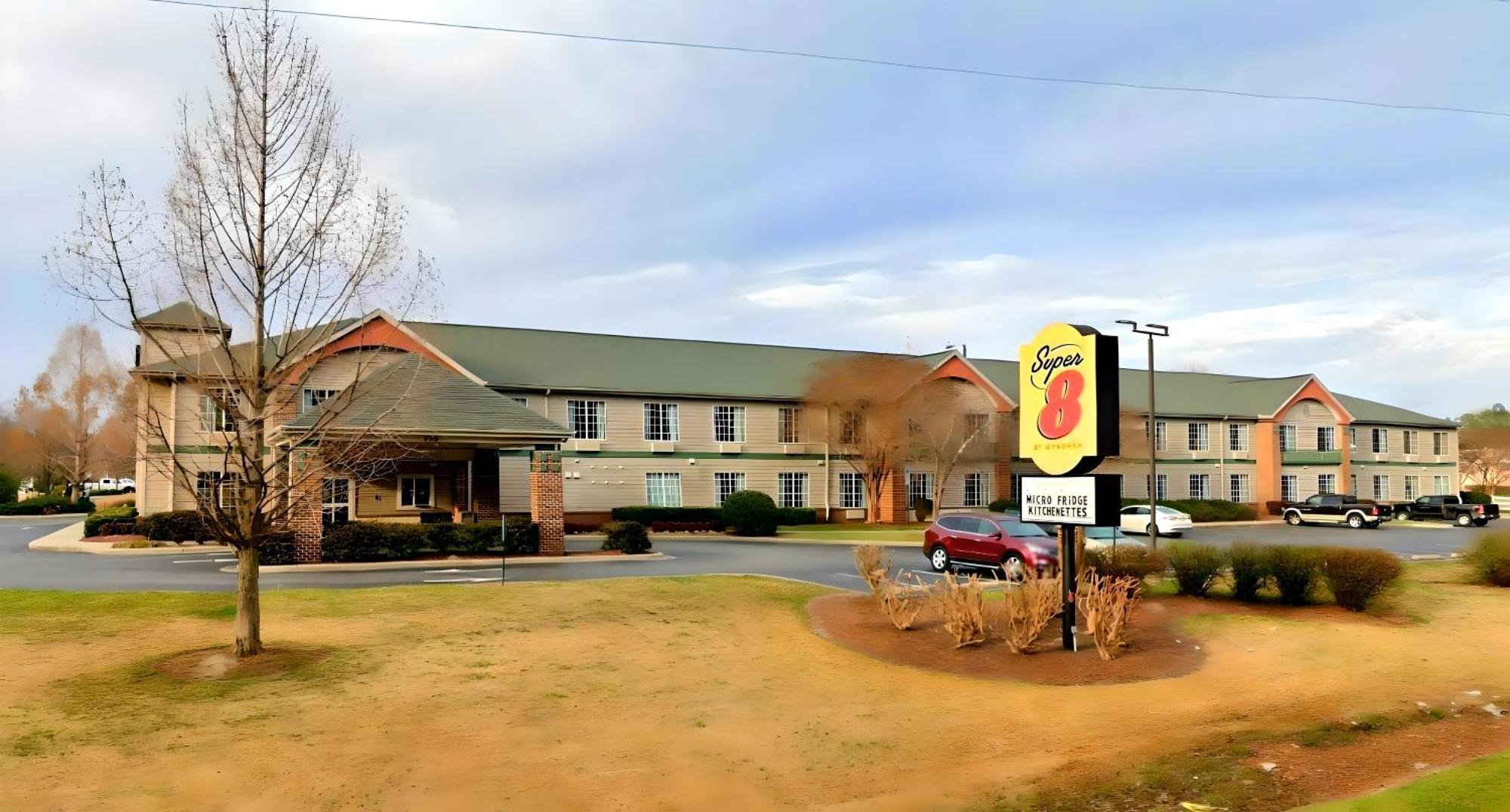 Hotel Super 8 By Wyndham Smithfield-Selma Zewnętrze zdjęcie